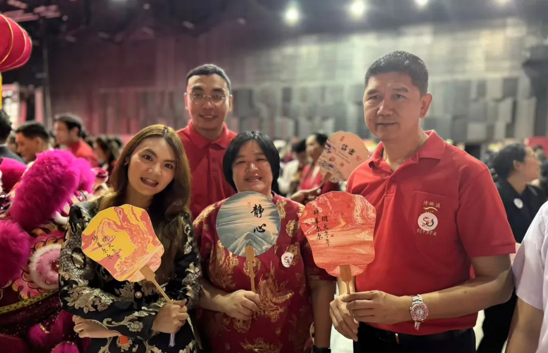 泰国曼松德昭帕亚皇家师范大学孔子学院联合举办“庆祝中泰建交50周年·中泰教育大会”.webp 图片