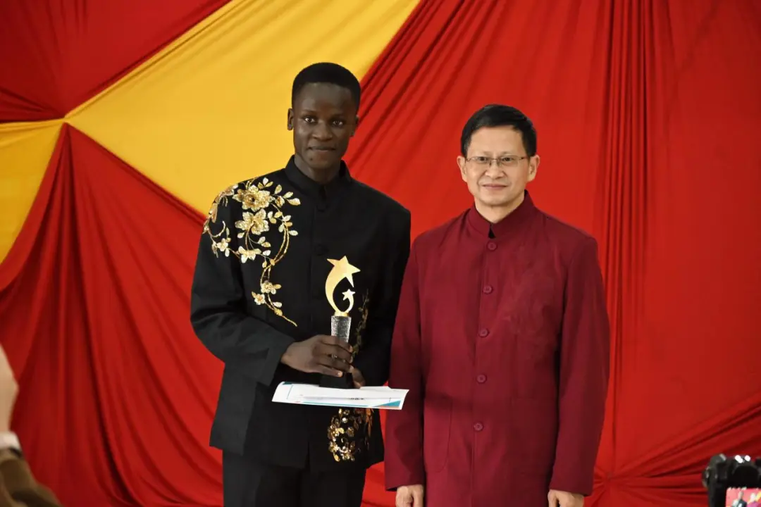 肯尼亚肯雅塔大学孔子学院联合举办马年生肖设计展2 图片