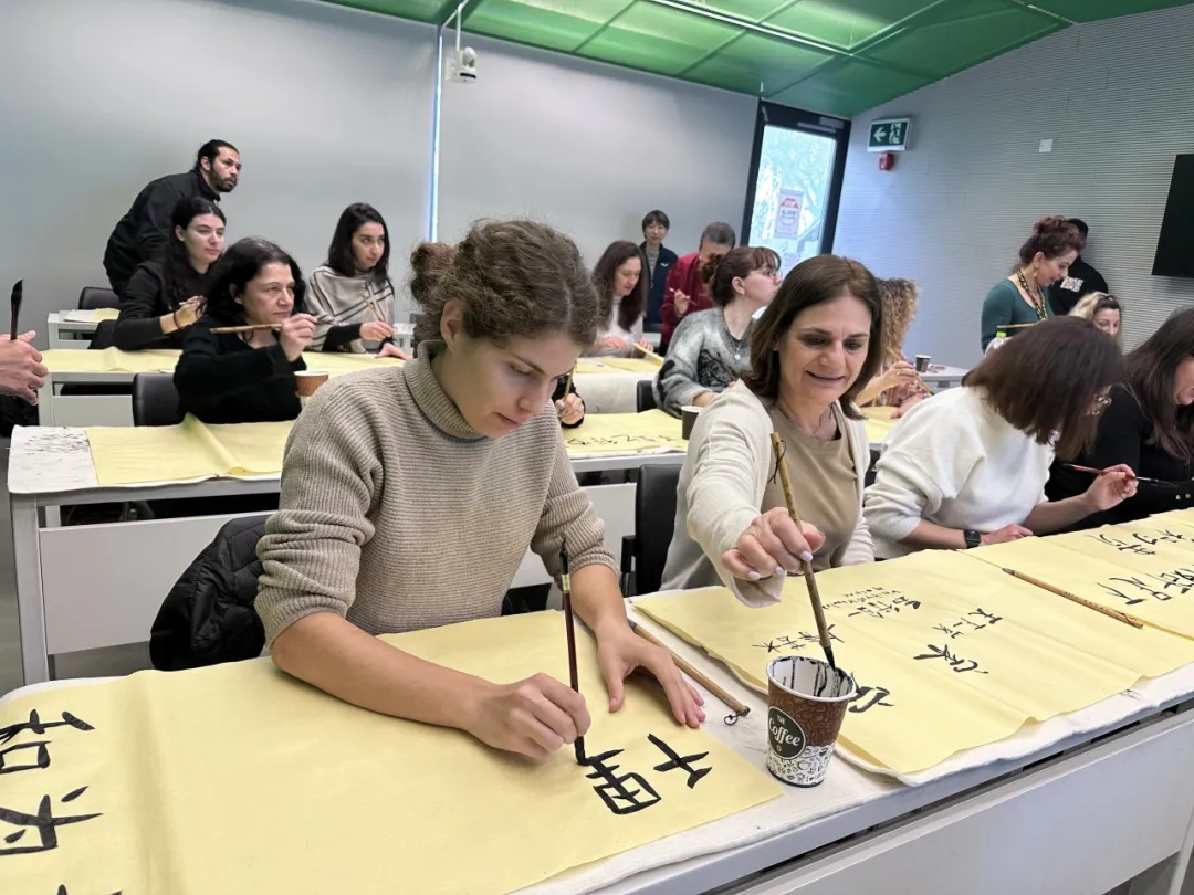 塔吉克斯坦民族大学孔子学院参加塔吉克斯坦国立师范大学纳吾鲁孜节庆祝活动2 图片