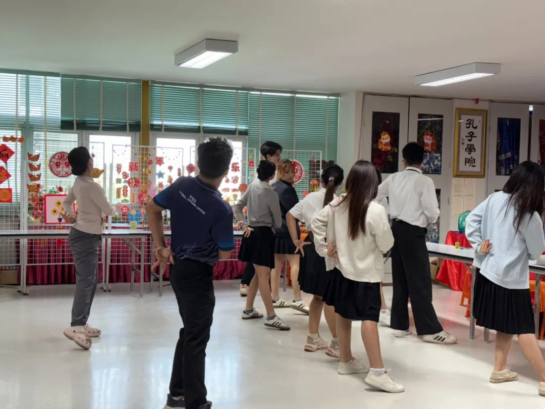 泰国海上丝路·帕那空皇家大学孔子学院联合举办“汉语桥”泰国大学生赴华春令营2 图片